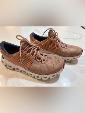 On Cloud Women’s On Running Cloudswift Blush/Denim Running Shoes Size 9.5
